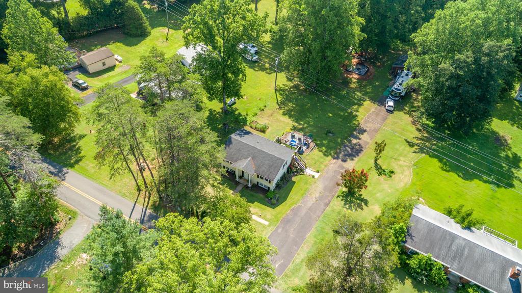 665 HOLLY CORNER RD