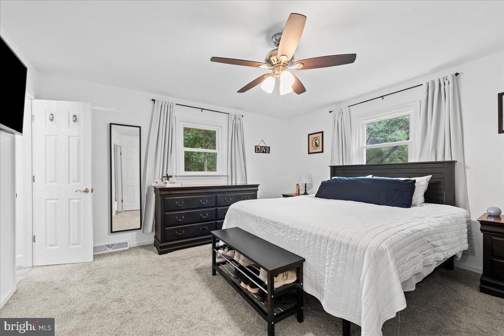 2237 MOUNTAIN ROAD