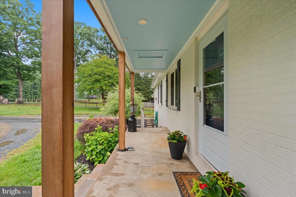 2237 MOUNTAIN ROAD