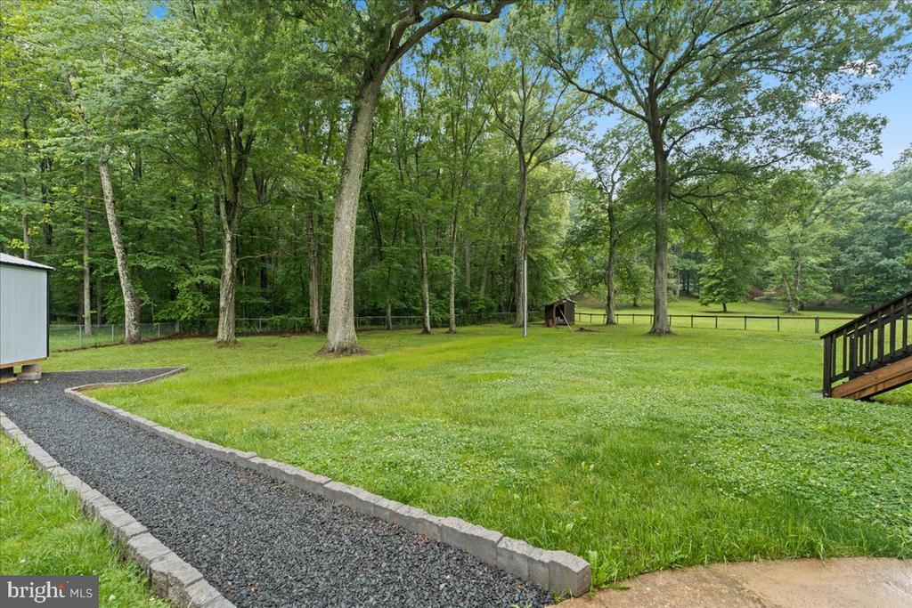 2237 MOUNTAIN ROAD