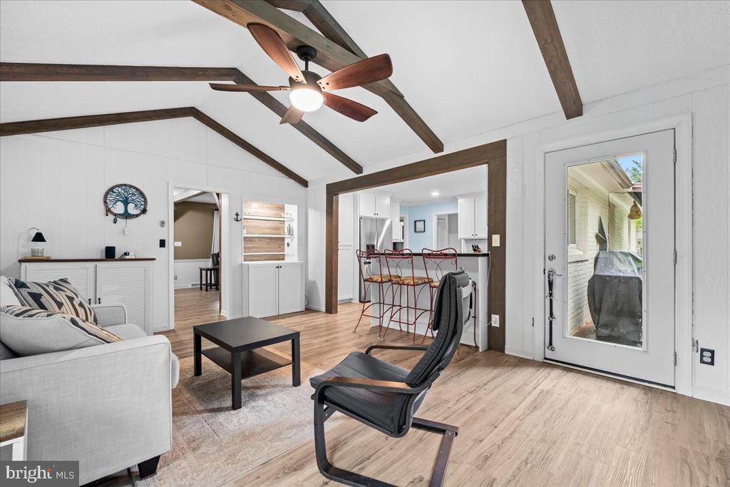 2237 MOUNTAIN ROAD