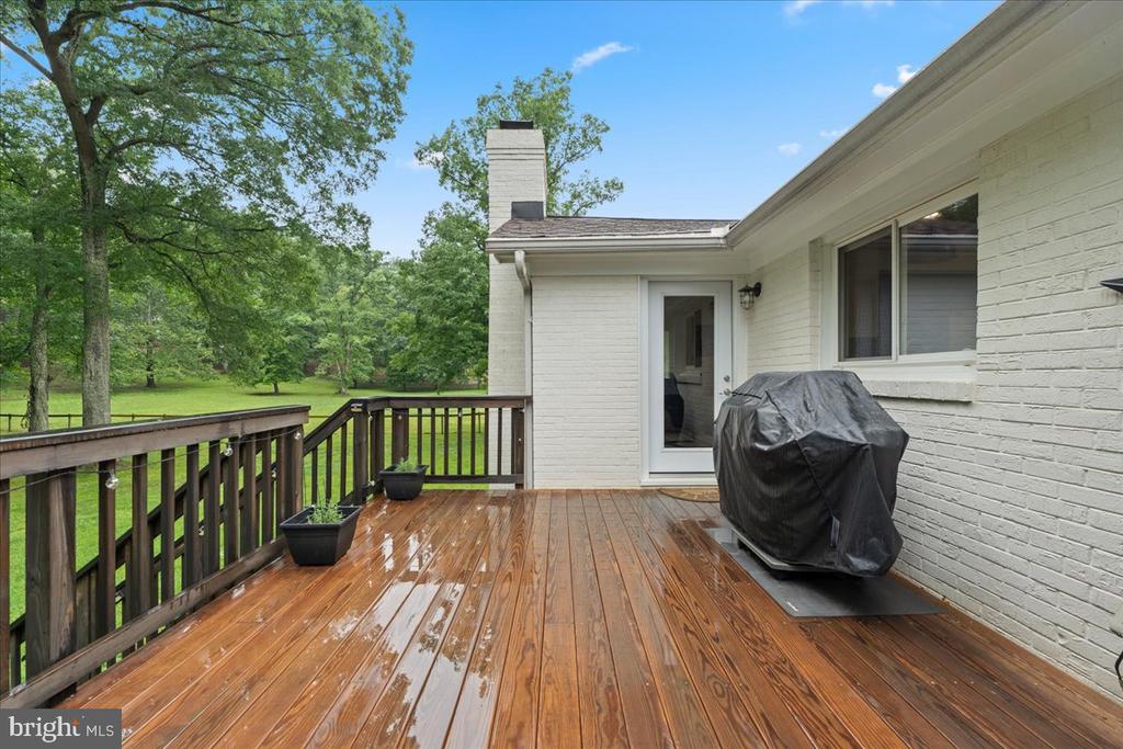 2237 MOUNTAIN ROAD