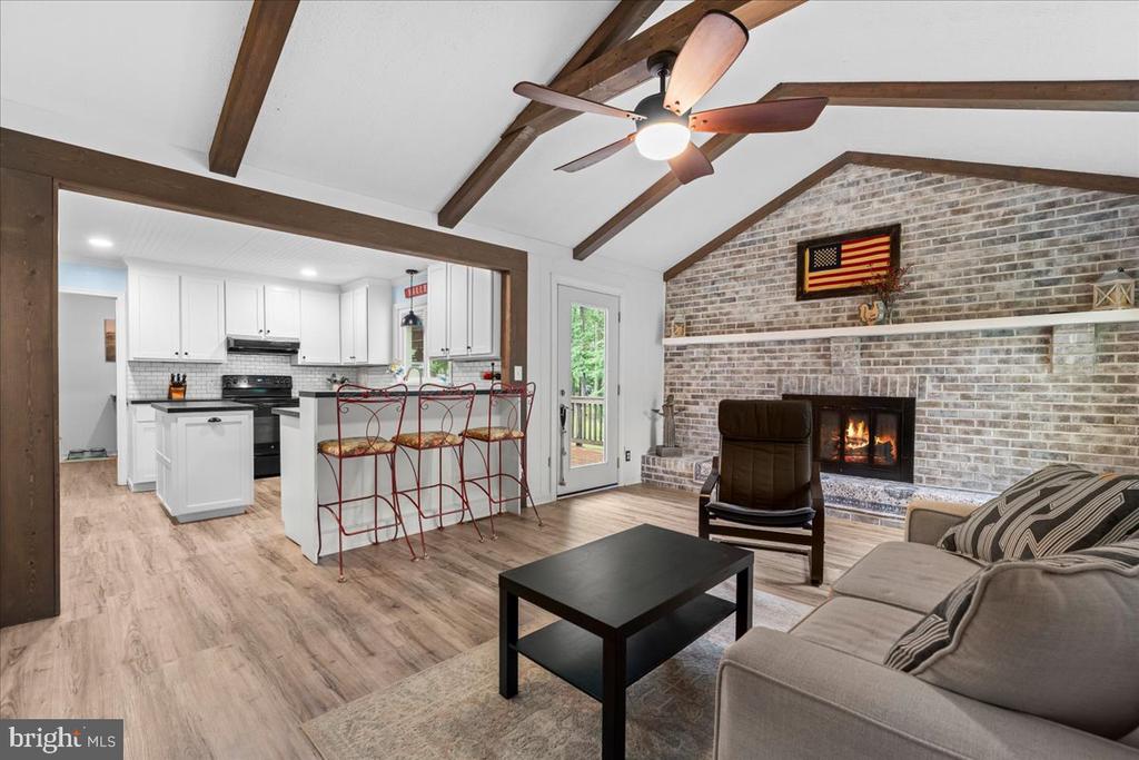 2237 MOUNTAIN ROAD