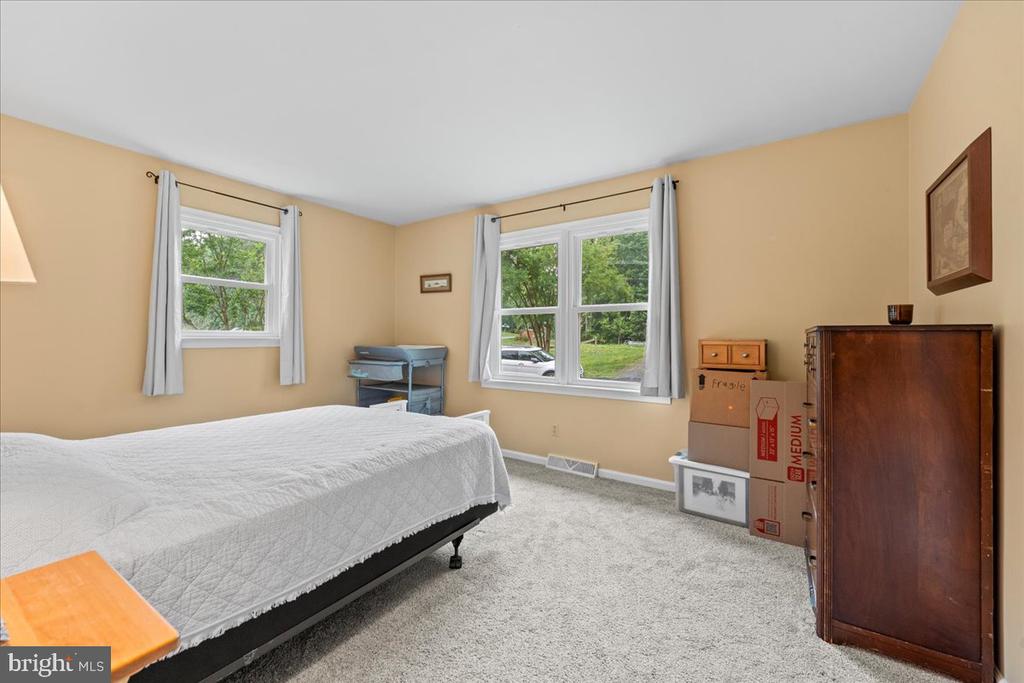 2237 MOUNTAIN ROAD