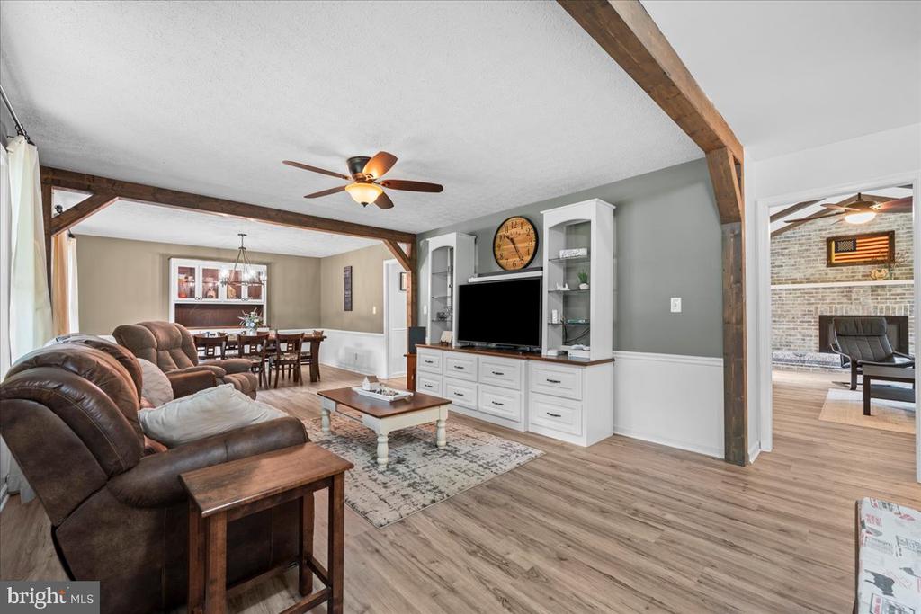 2237 MOUNTAIN ROAD