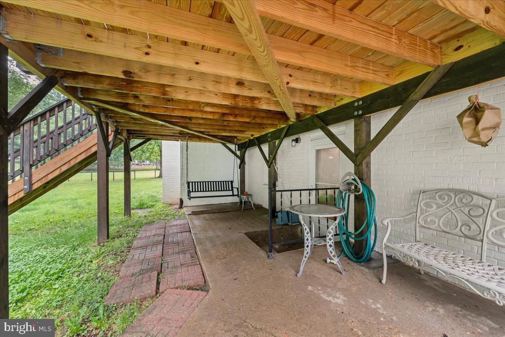 2237 MOUNTAIN ROAD