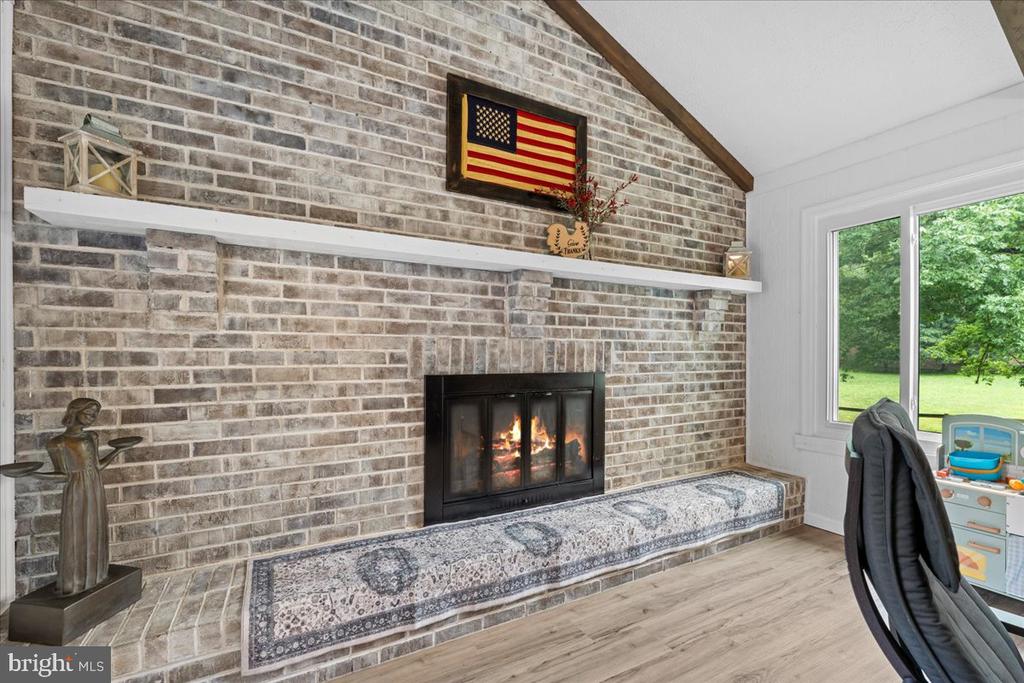 2237 MOUNTAIN ROAD