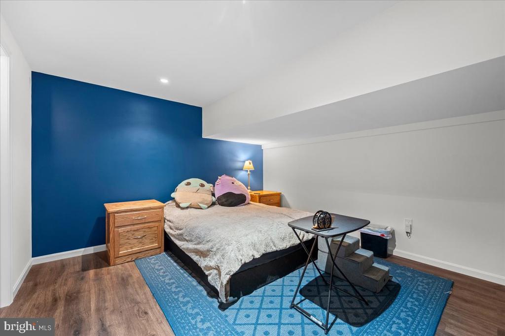 2237 MOUNTAIN ROAD
