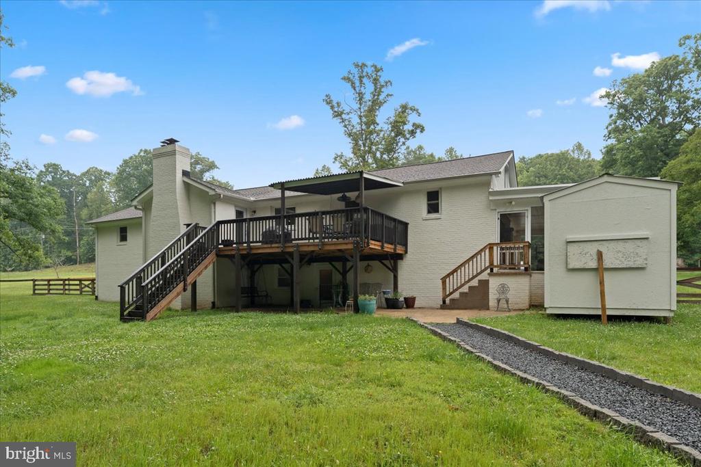 2237 MOUNTAIN ROAD