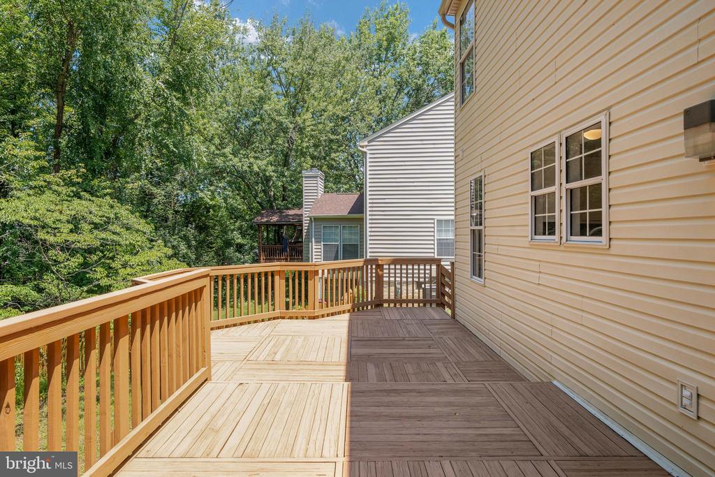 5 TIMBERWOOD COURT