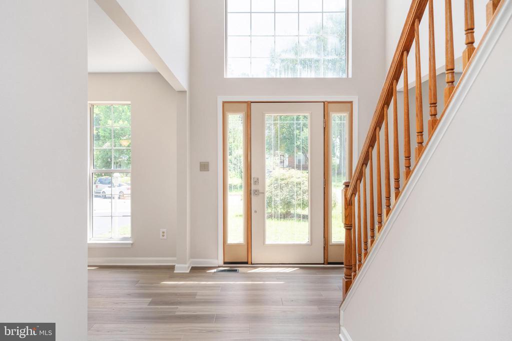 5 TIMBERWOOD COURT