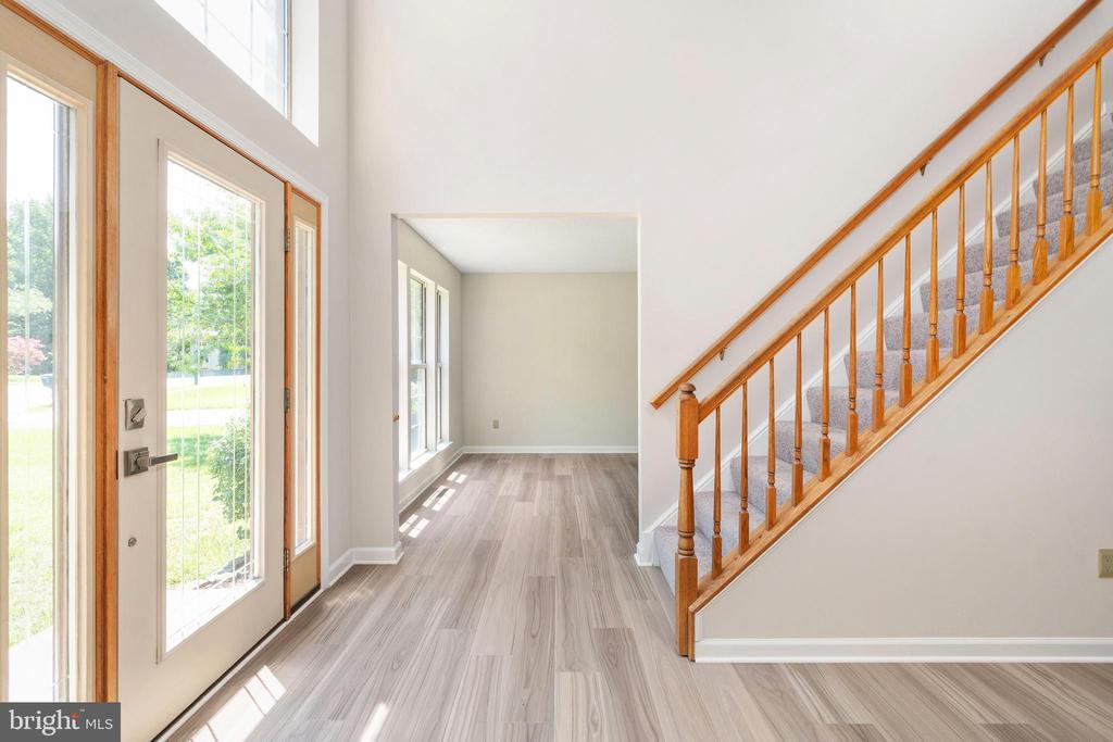 5 TIMBERWOOD COURT