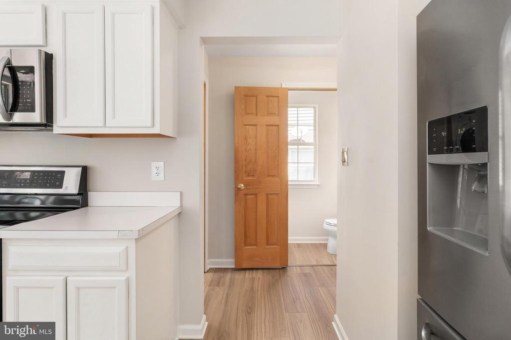 5 TIMBERWOOD COURT
