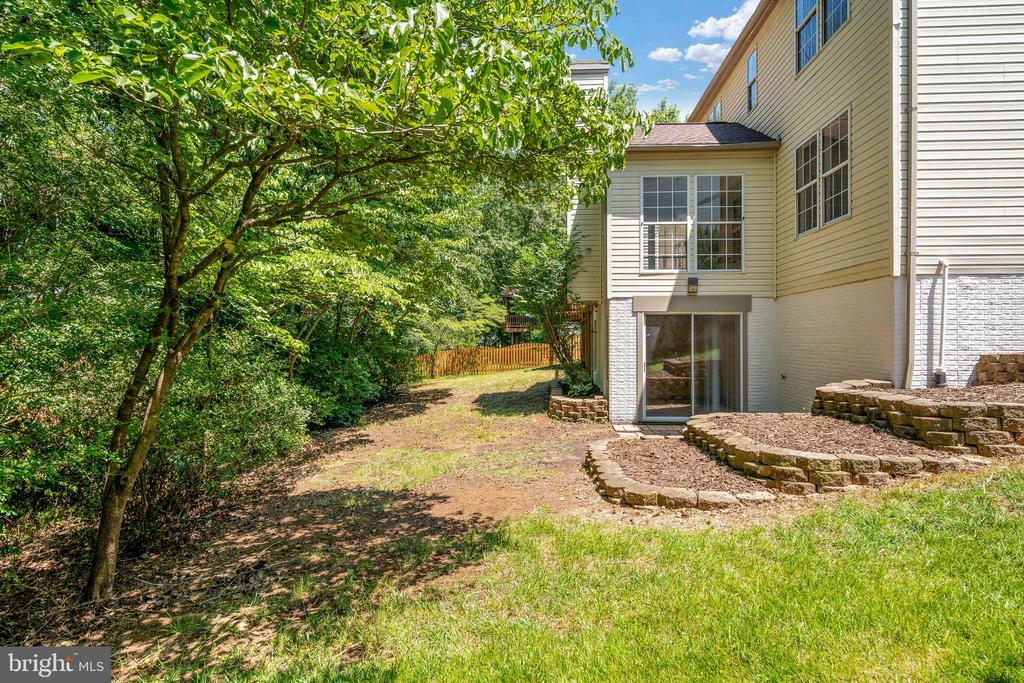 5 TIMBERWOOD COURT