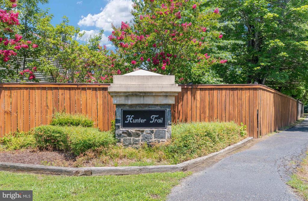 5 TIMBERWOOD COURT