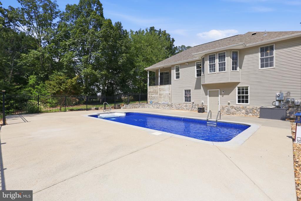 228 GREENBANK ROAD