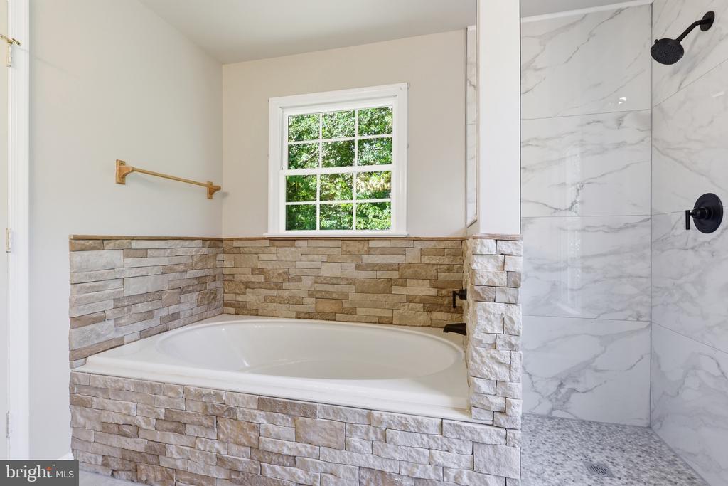 228 GREENBANK ROAD