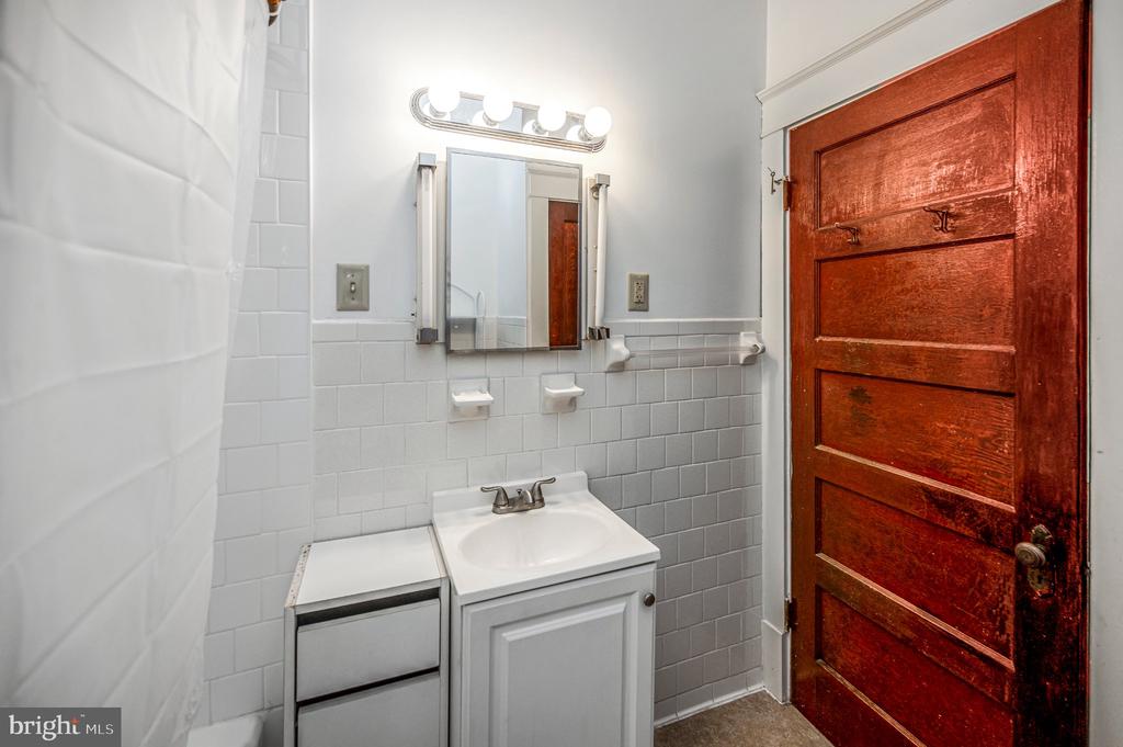 1275 WARRENTON ROAD