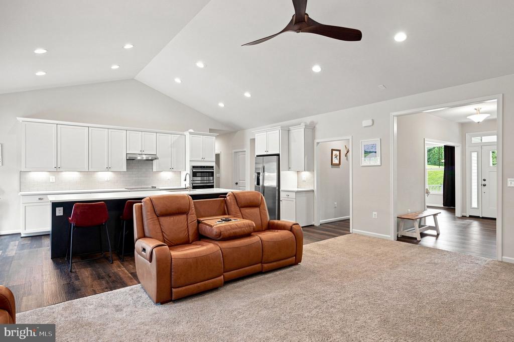 80 HOPEWELL DRIVE