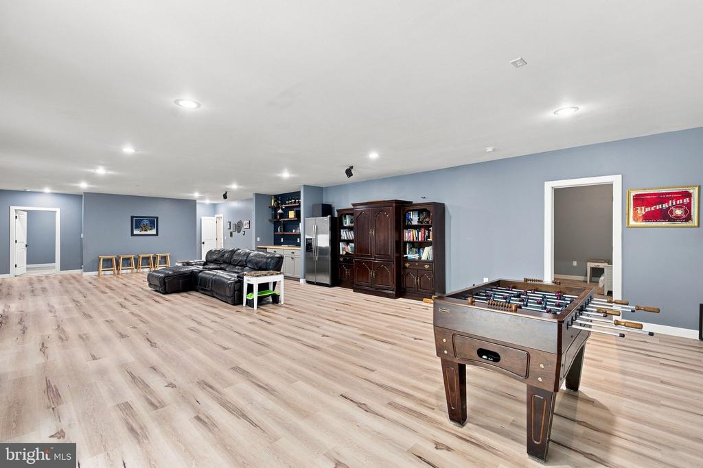 80 HOPEWELL DRIVE