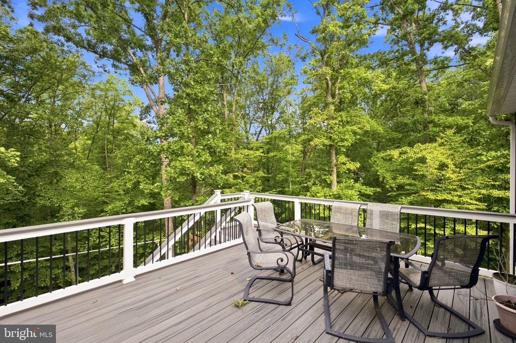 80 HOPEWELL DRIVE