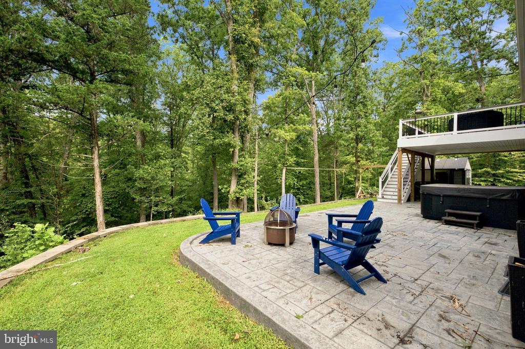 80 HOPEWELL DRIVE