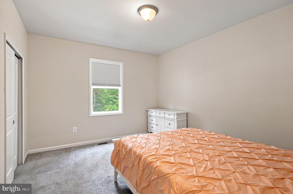 80 HOPEWELL DRIVE