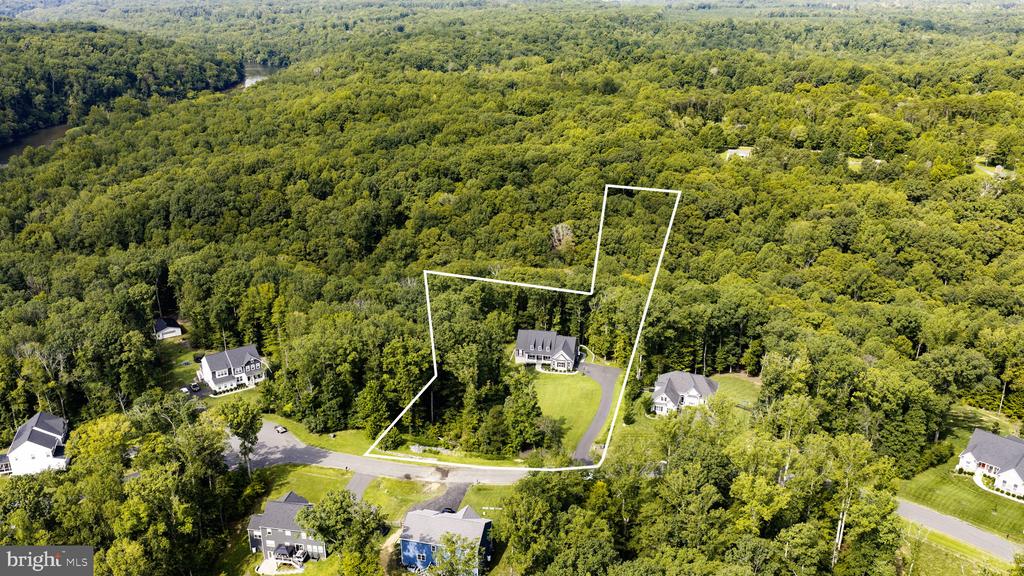80 HOPEWELL DRIVE