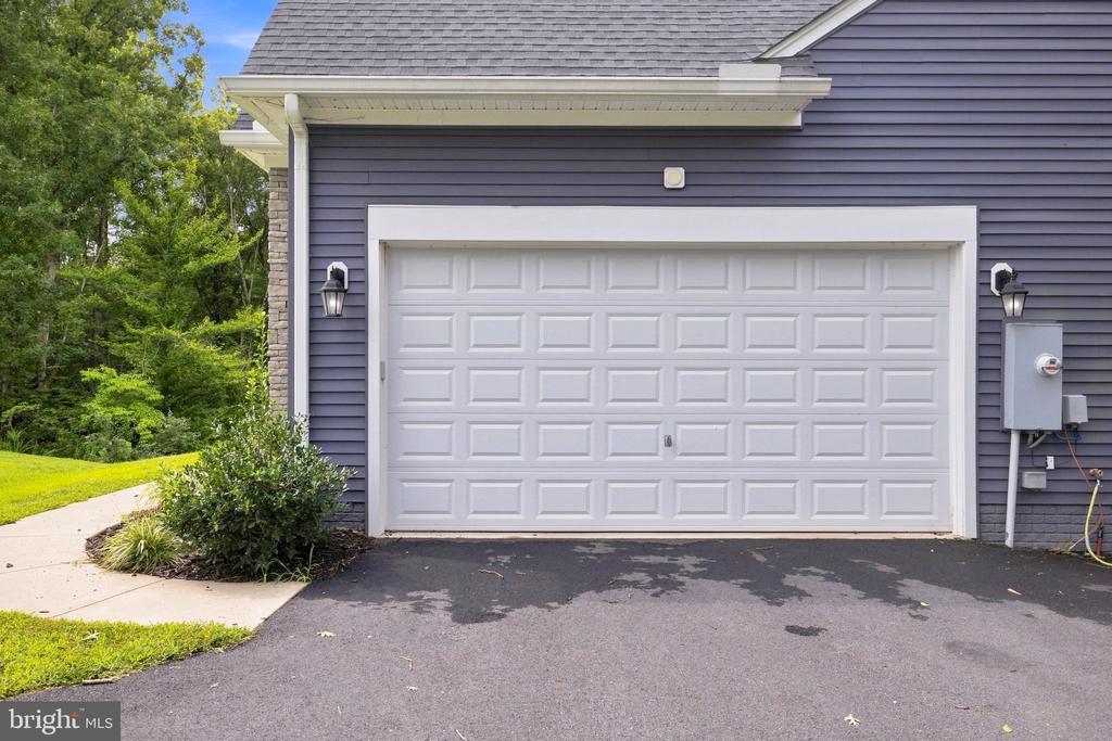 80 HOPEWELL DRIVE