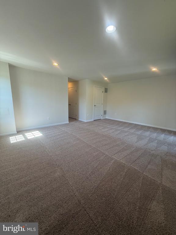 100 BRENTON ROAD Unit: 1