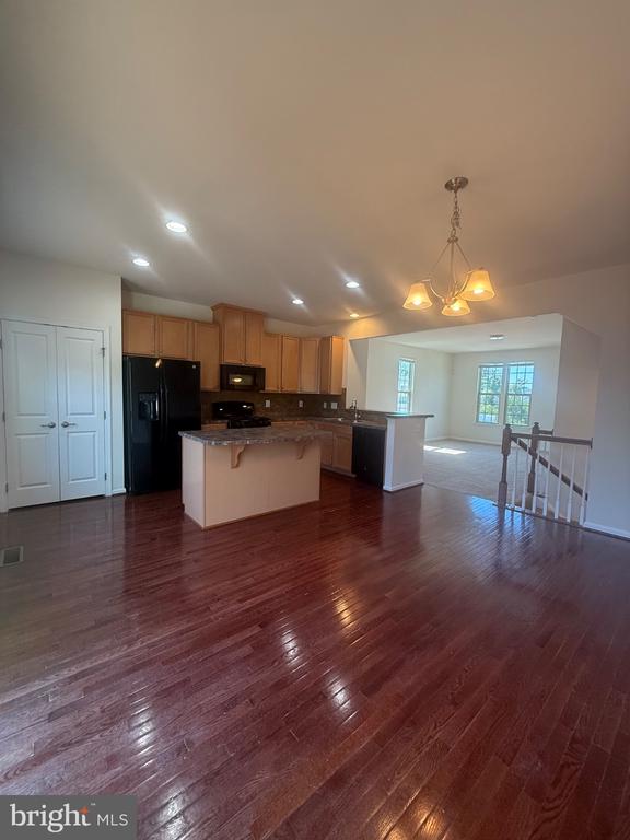 100 BRENTON ROAD Unit: 1