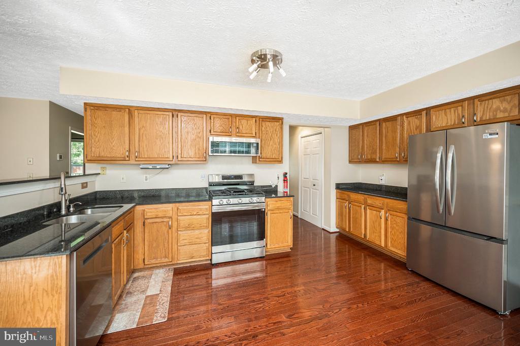 51 RUBINS WALK