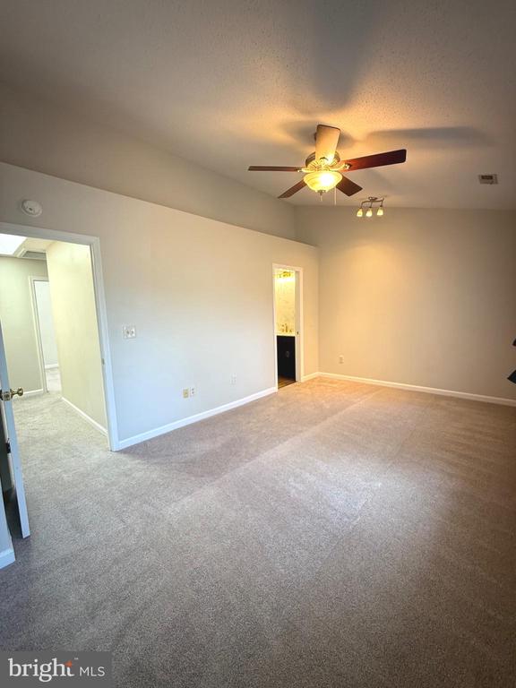 110 LAKEVIEW COURT