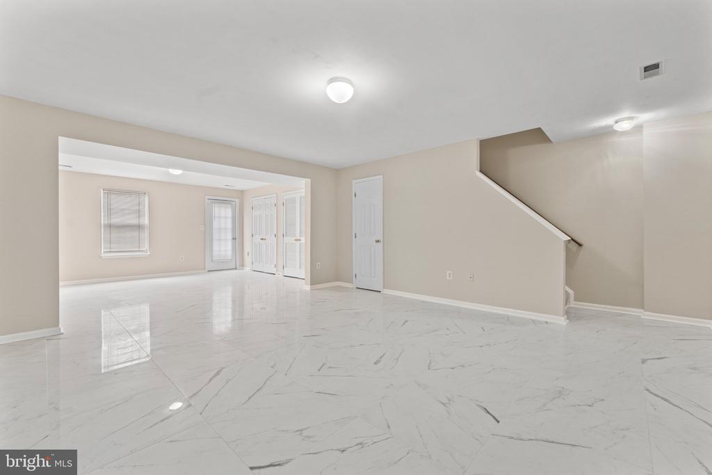 209 ILONA COURT