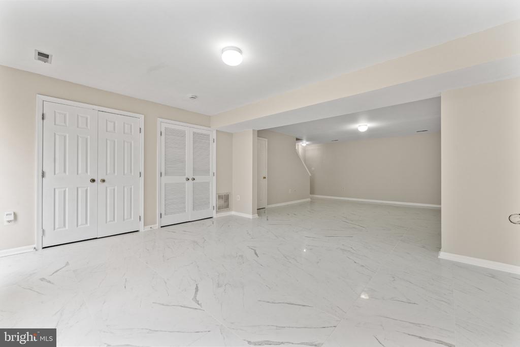 209 ILONA COURT