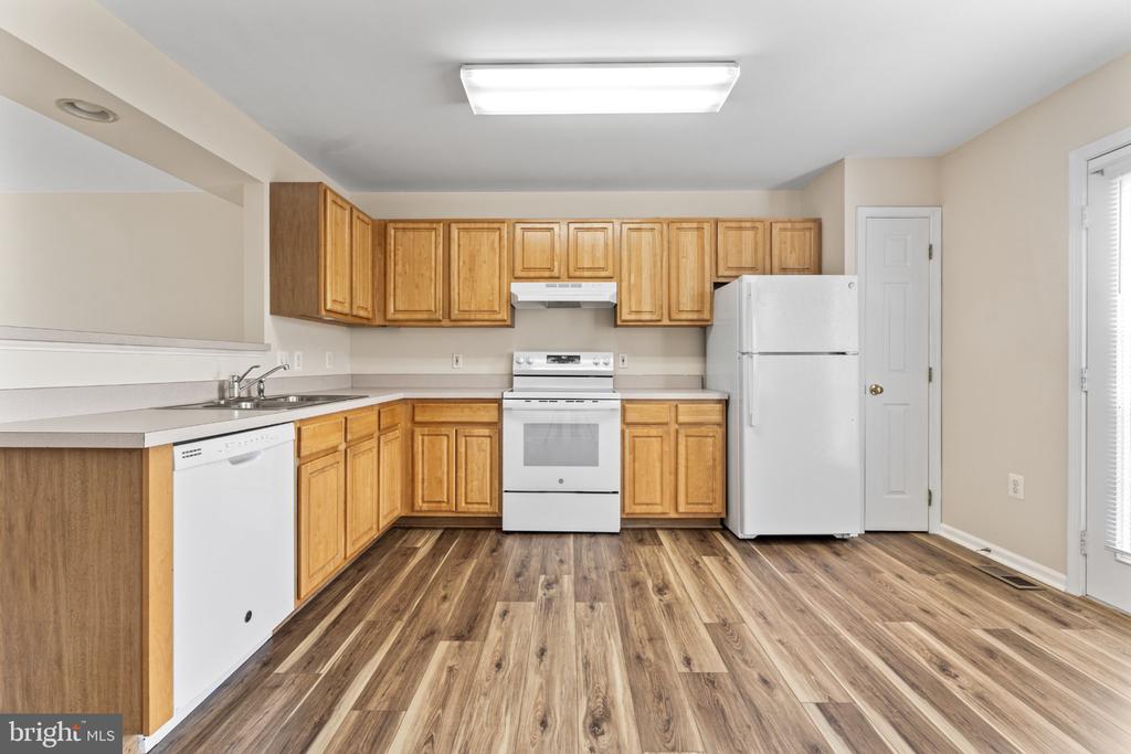 209 ILONA COURT