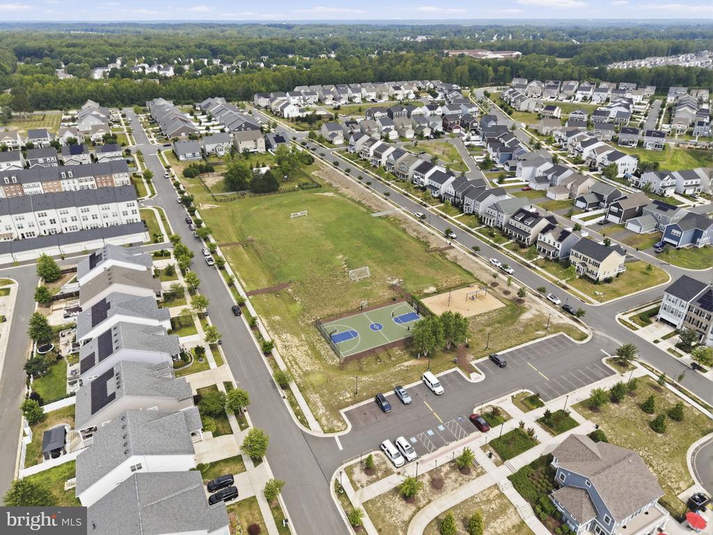 439 FOXGLOVE WAY Unit: 103