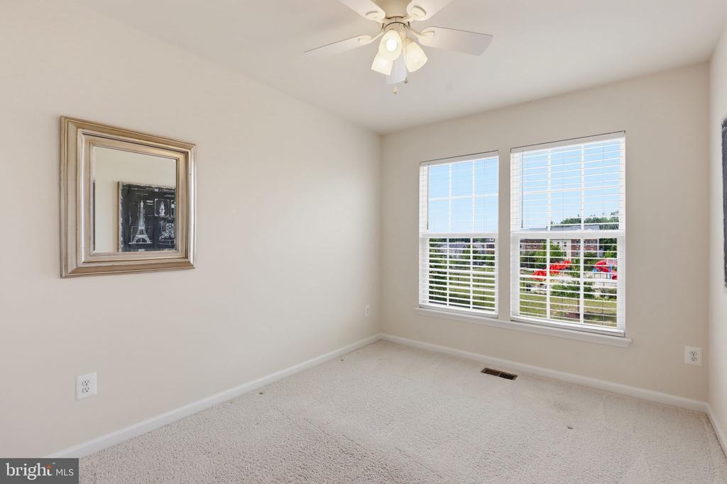 439 FOXGLOVE WAY Unit: 103