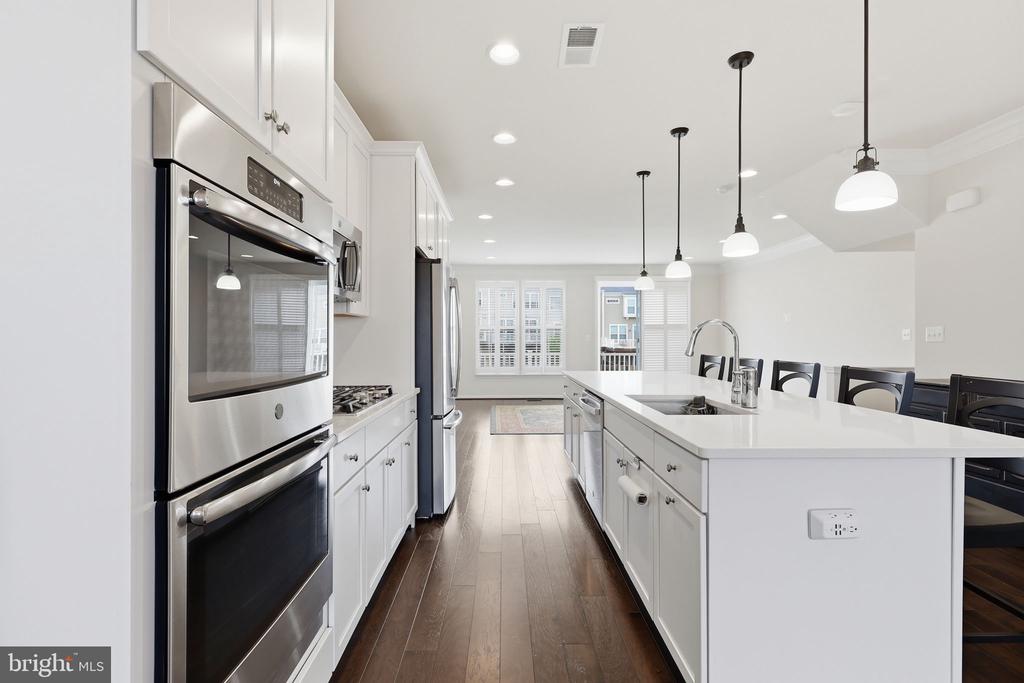 439 FOXGLOVE WAY Unit: 103