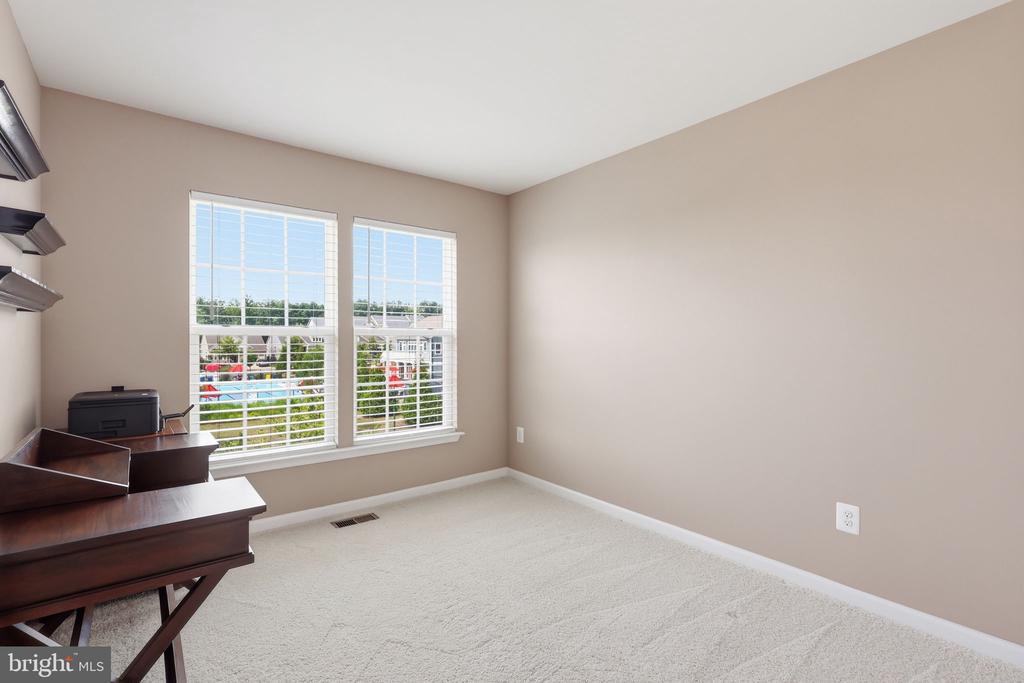 439 FOXGLOVE WAY Unit: 103