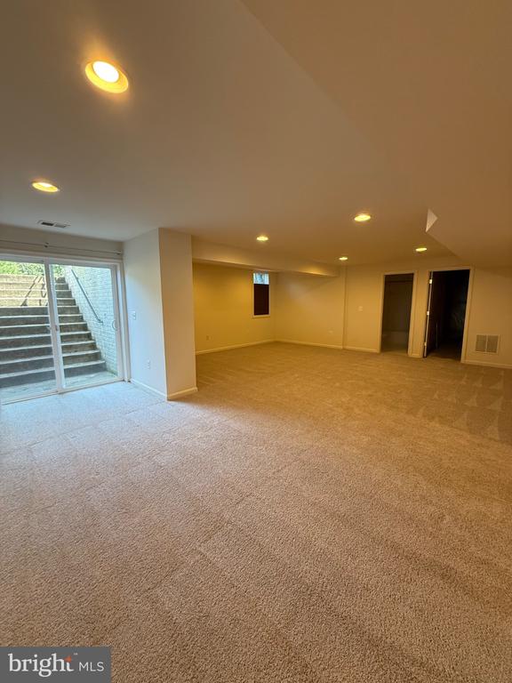 64 RIGGS ROAD