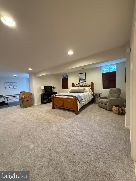 64 RIGGS ROAD