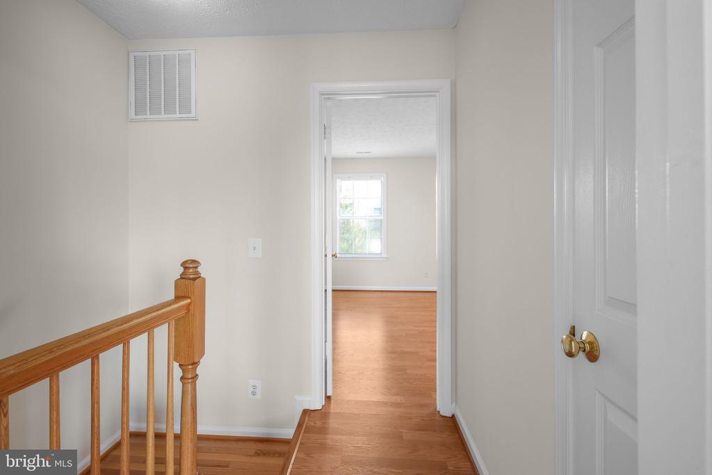 506 KENSINGTON DRIVE