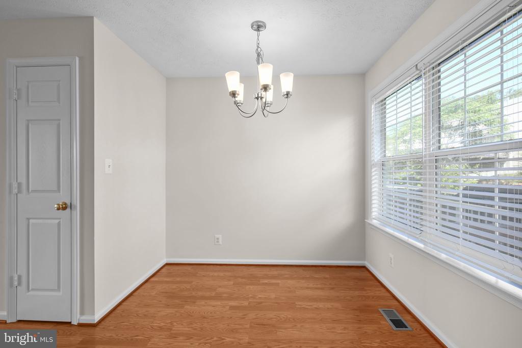 506 KENSINGTON DRIVE