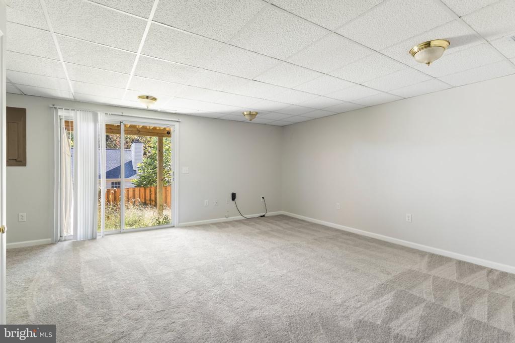 1011 HIGHPOINTE BOULEVARD