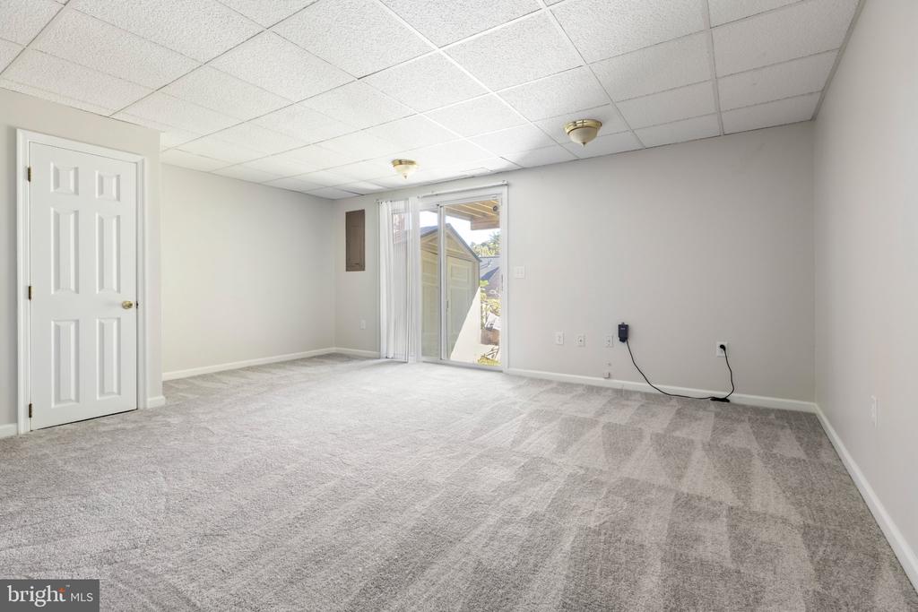 1011 HIGHPOINTE BOULEVARD