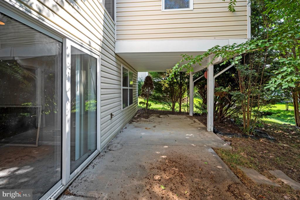 21 BUCHANAN COURT