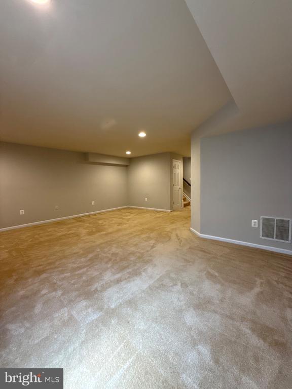 109 PALMER COURT