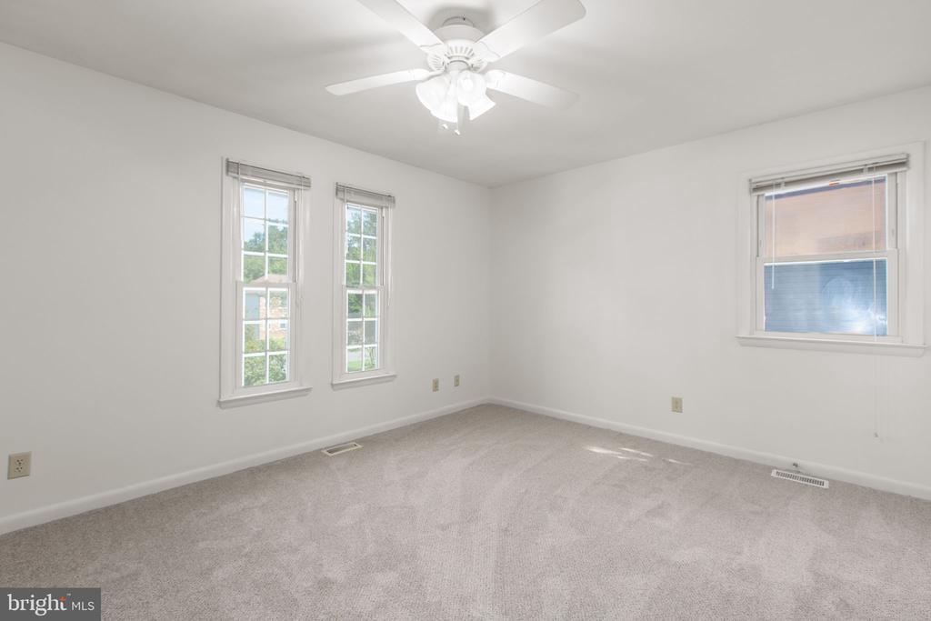 3208 AQUIA DRIVE