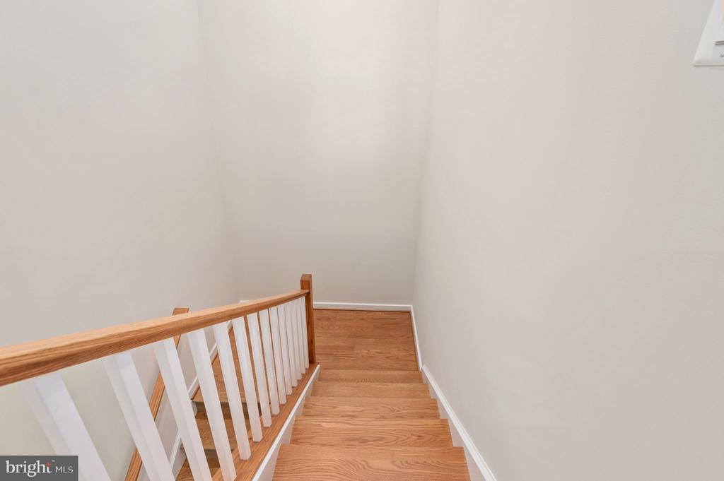 1006 HILBURN CT